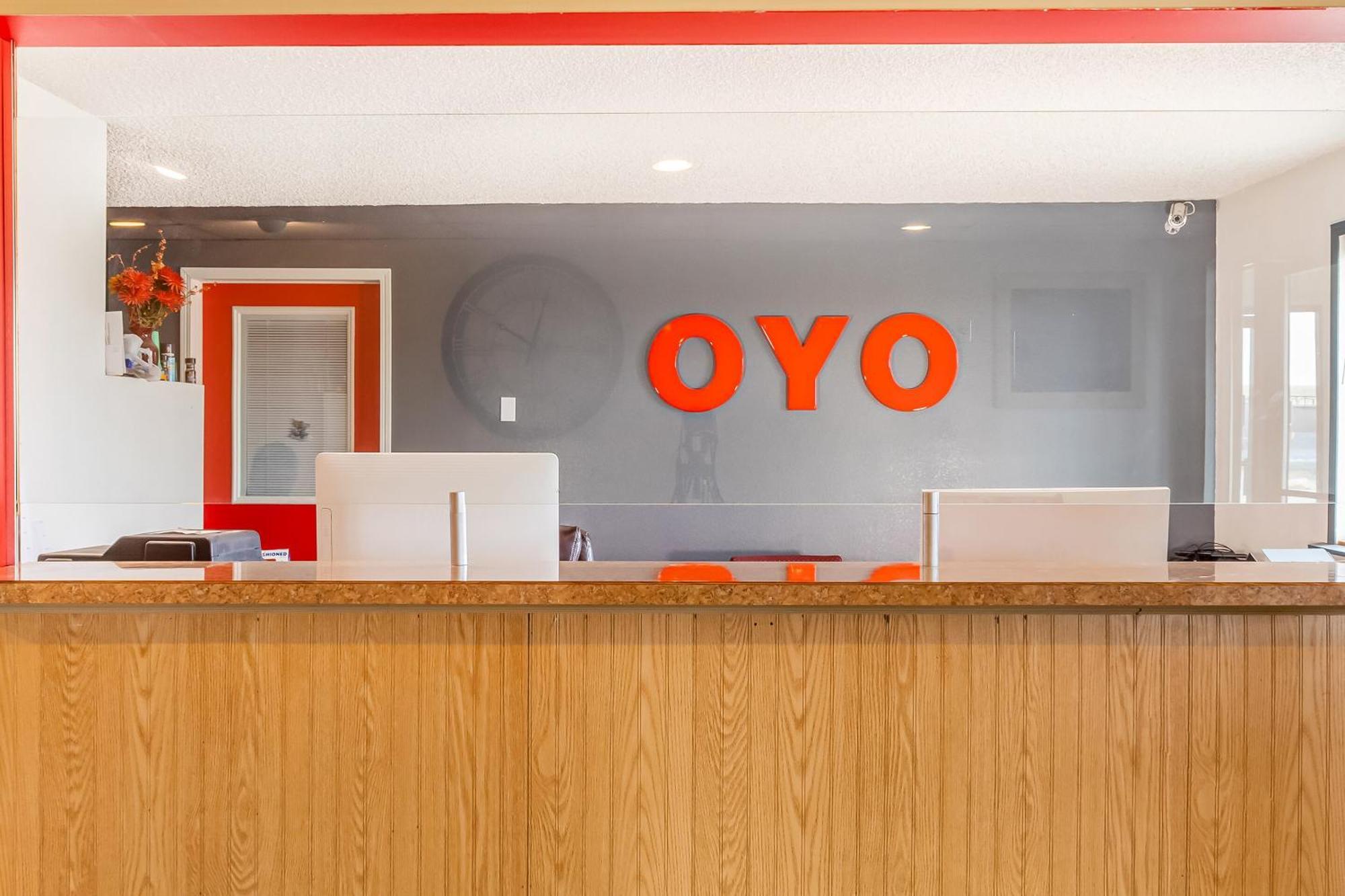 Oyo Hotel Shelby Mt Hwy 2 & I-15 Ngoại thất bức ảnh