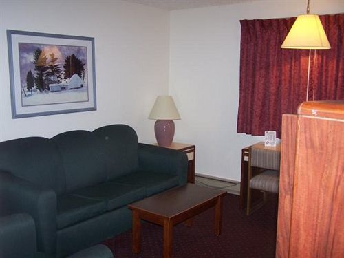 Oyo Hotel Shelby Mt Hwy 2 & I-15 Ngoại thất bức ảnh